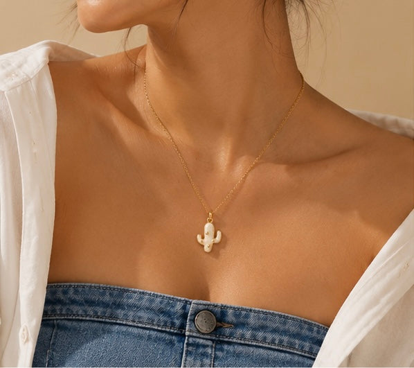 Cactus neck chain